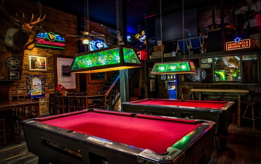 10 Reasons Why Owning a Sports Bar Franchise is a Game-Changer