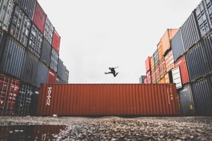 Reasons to Invest in a 40ft Shipping Container