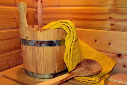  How to Use a Sauna in All Seasons