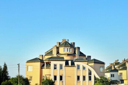 Three Reasons to Consider a Three-Storey Home
