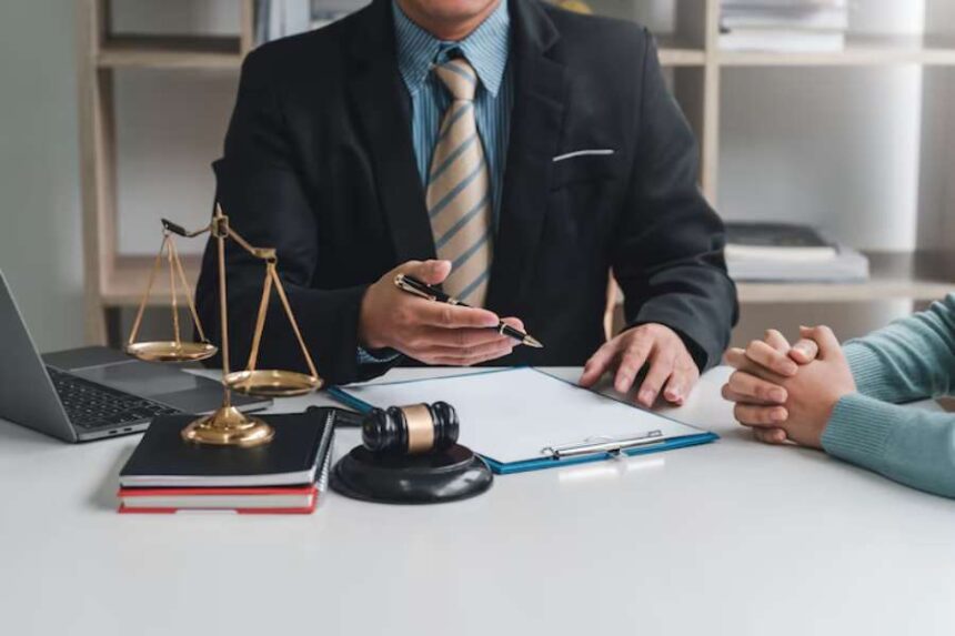 What Civil Litigation Lawyers Do During Disputes
