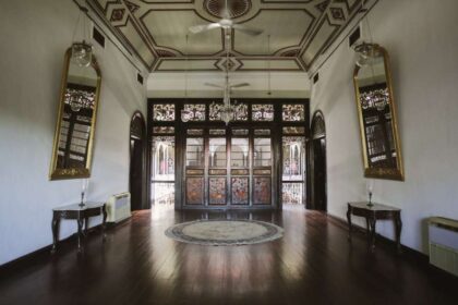 How to Match Your Door Style with Your Home’s Architecture